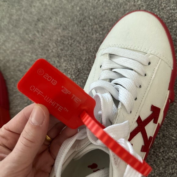 Off-White Lace-Up Cotton Canvas Sneakers - Picture 3 of 9